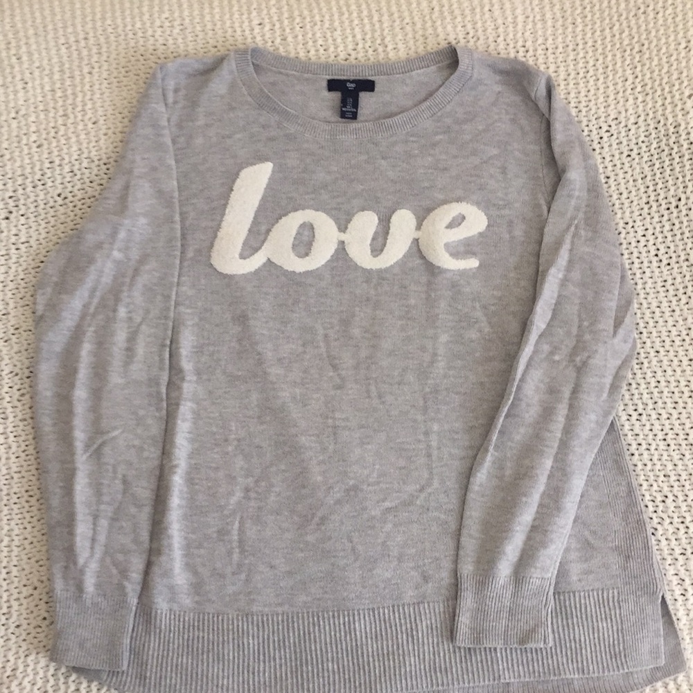 Gap sweater LOVE